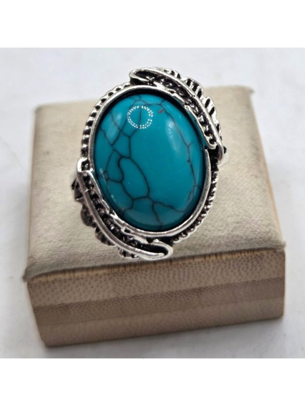 Silver Tone Faux Turquoise Oval Ring Engraved Leaf Design
